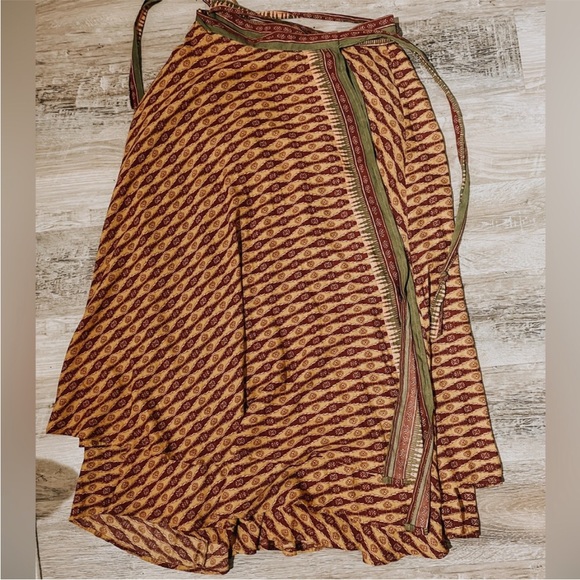 Free People Good 4 U Printed Wrap Midi Skirt Size 4 - Picture 7 of 8